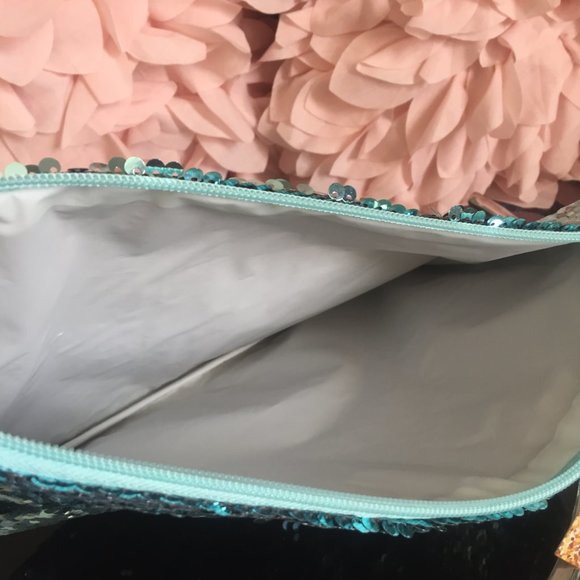 2-Way Sequin Wet/Dry Bag - Picture 2 of 6